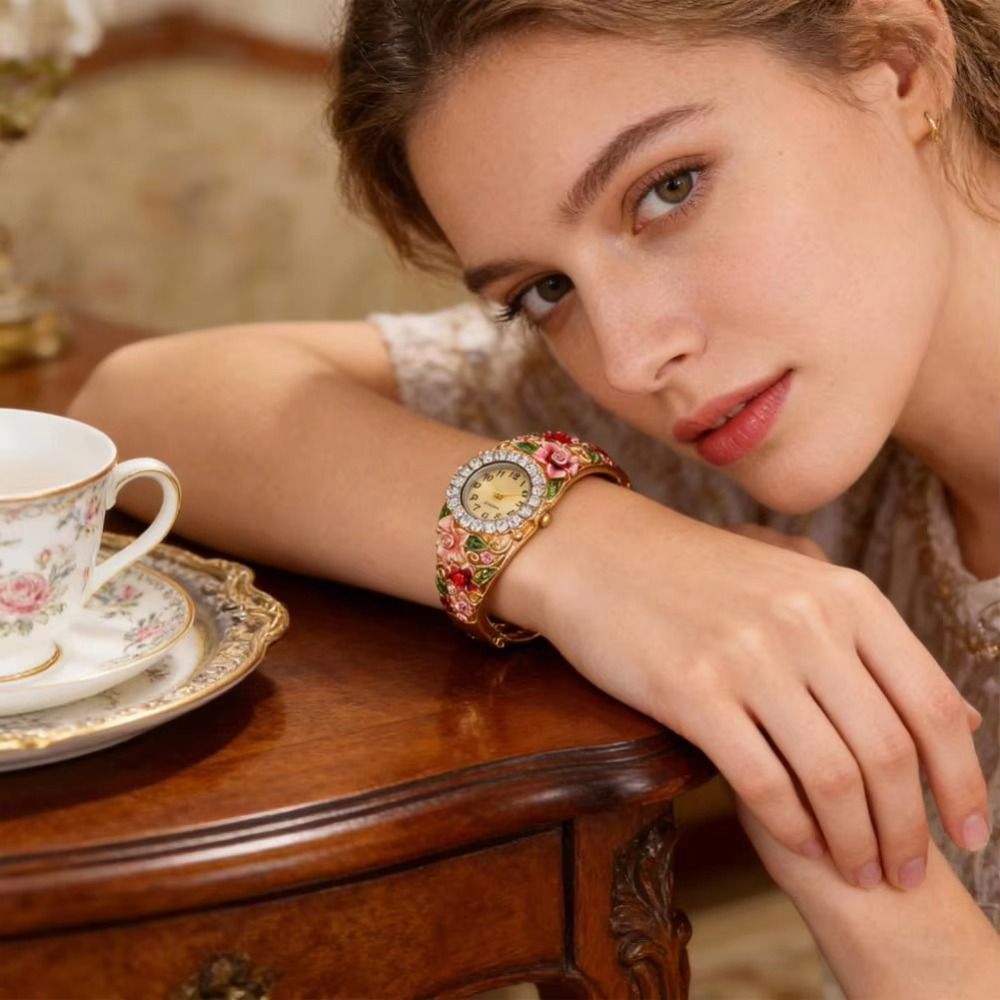 Vintage Fashion Week - Jam Tangan Vintage Kaya Aksen Bunga
