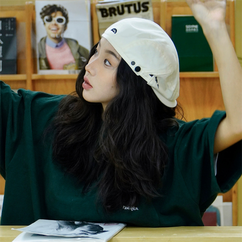 Vintage Fashion Newspaper - Topi Baret Fashion Baru untuk Perjalanan