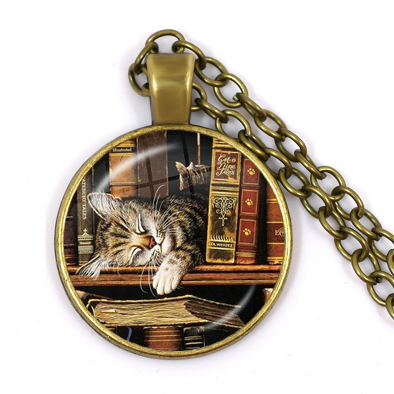 Kalung Buku Tua Laris Kalung P - Vintage Fashion Library ulasan dan harga