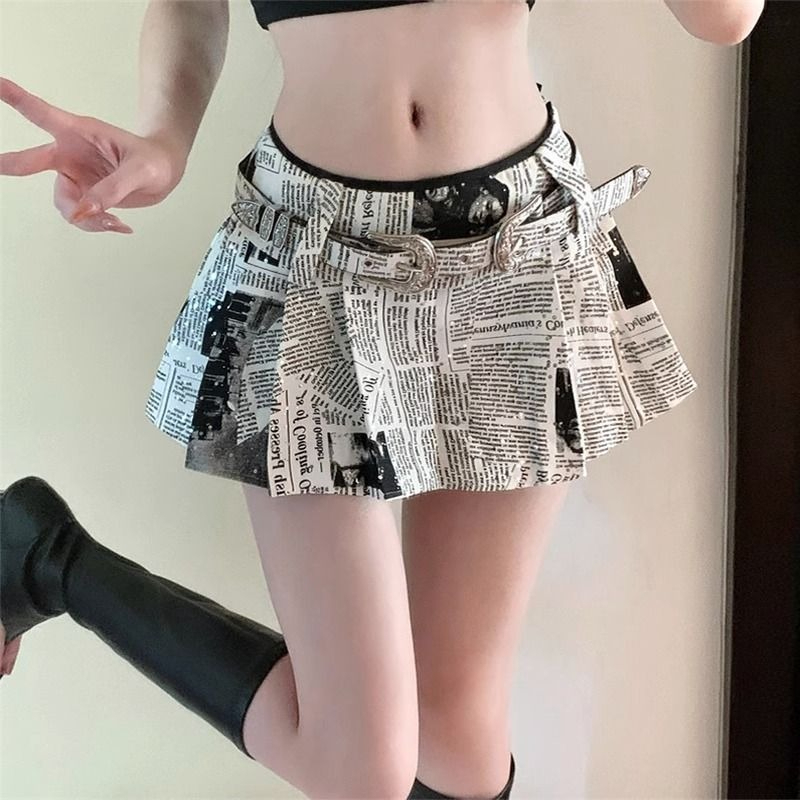Rok Mini Lipit Motif Koran Vin - Vintage Fashion Newspaper ulasan dan harga