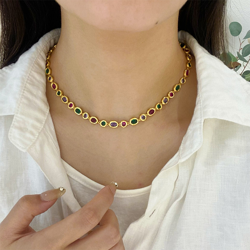 Set perhiasan kalung, anting,  - Vintage Fashion Tiktok ulasan dan harga